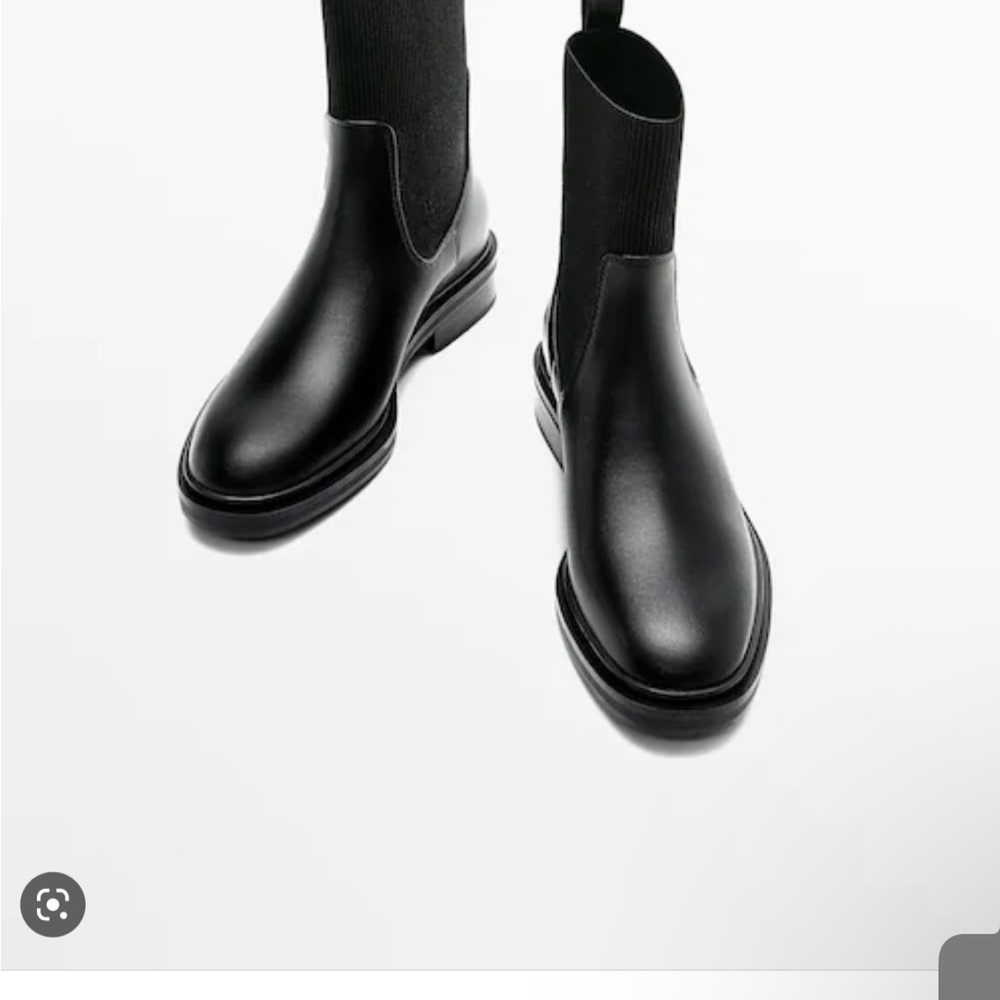 Massimo Dutti, Flat leather ankle boots with stretch shaft size 36